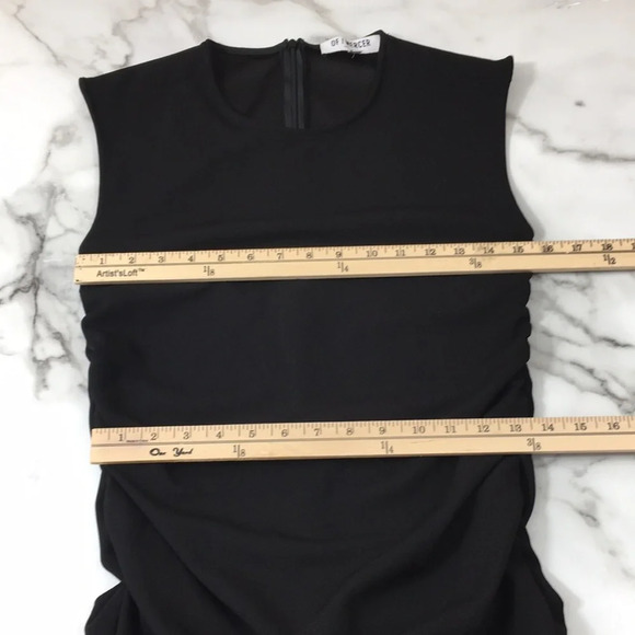 Of Mercer Black Bodycon Midi Dress Womens 2 Sleeveless Snap Shoulder Shirred - Picture 10 of 11